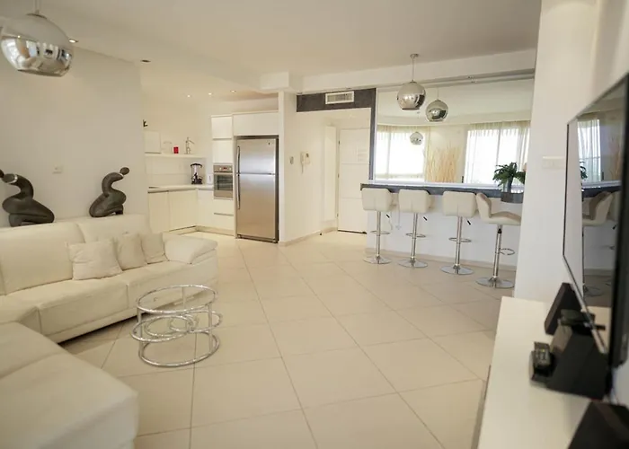 Red Sea View Apartment With Mamad By Sea N\' Rent